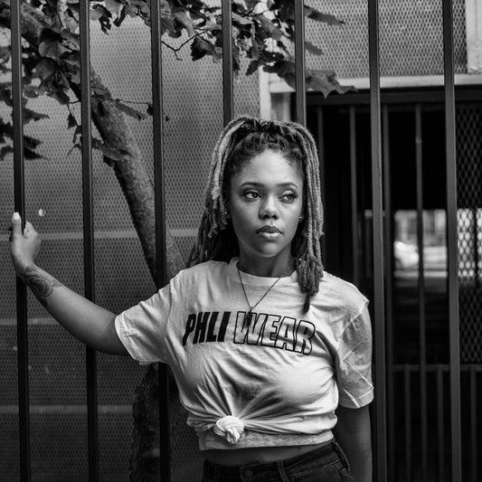 logo tee